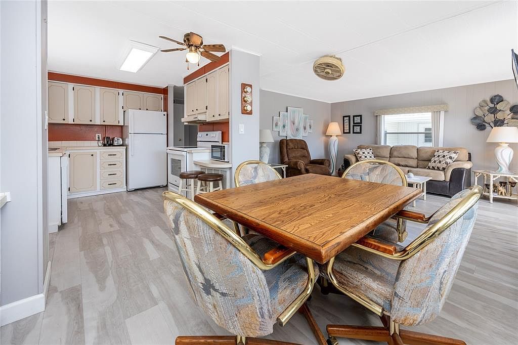 7803 46th Ave N LOT 2 Saint Petersburg, FL 33709 - Thumbnail 4