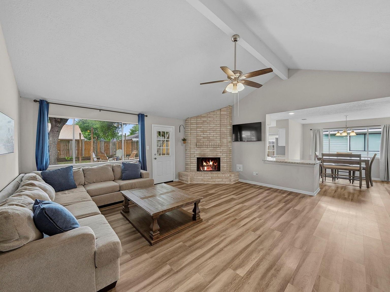 7235 Sonnet Glen Ln Houston, TX 77095 - Thumbnail 4