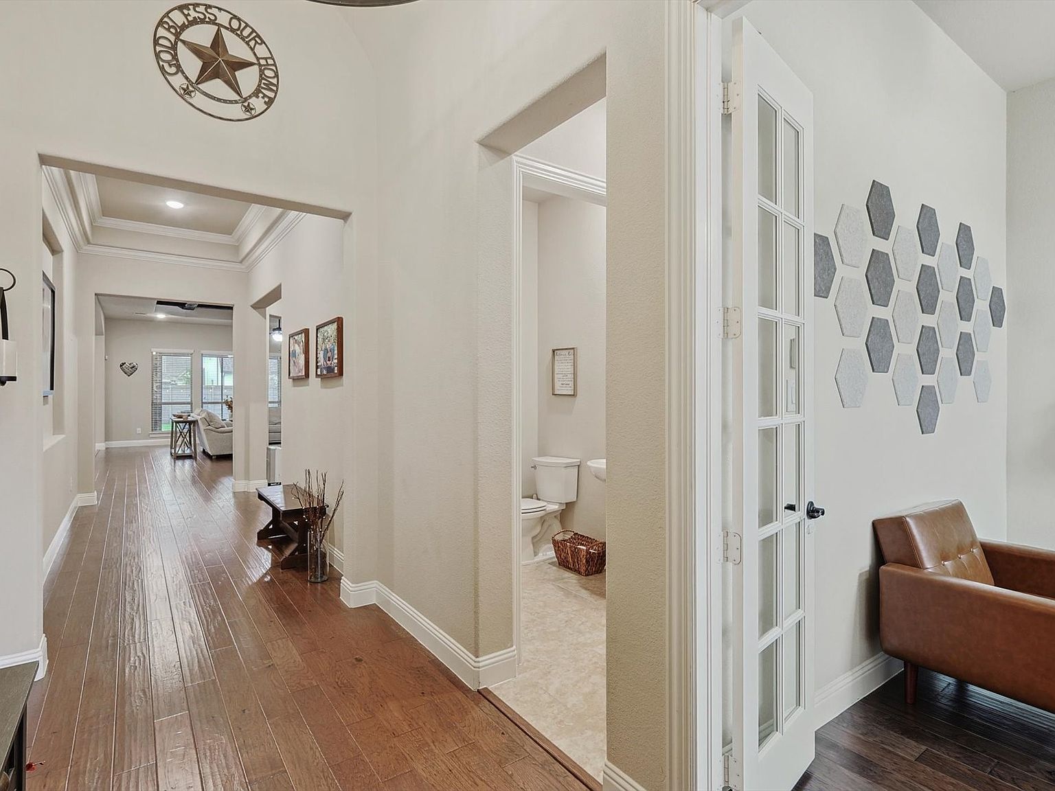 820 Boardwalk Way Aubrey, TX 76227 - Thumbnail 4