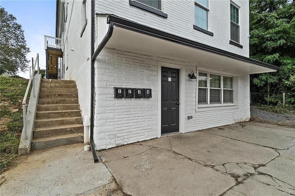 349 Hanover Ave Allentown, PA 18109 - Thumbnail 4