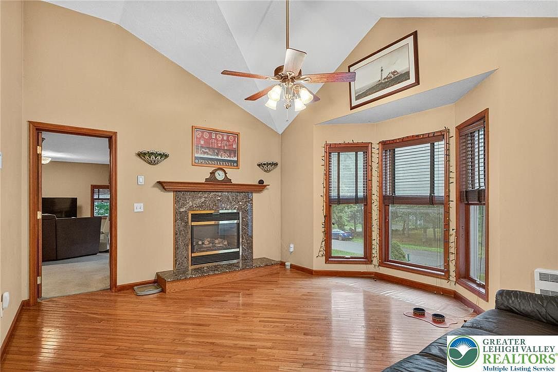 338 Fernwood Dr East Stroudsburg, PA 18301 - Thumbnail 4