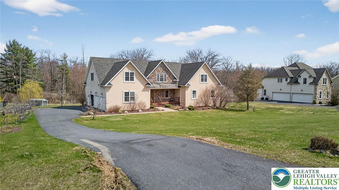 210 Sonny Dr Wind Gap, PA 18091 - Thumbnail 4