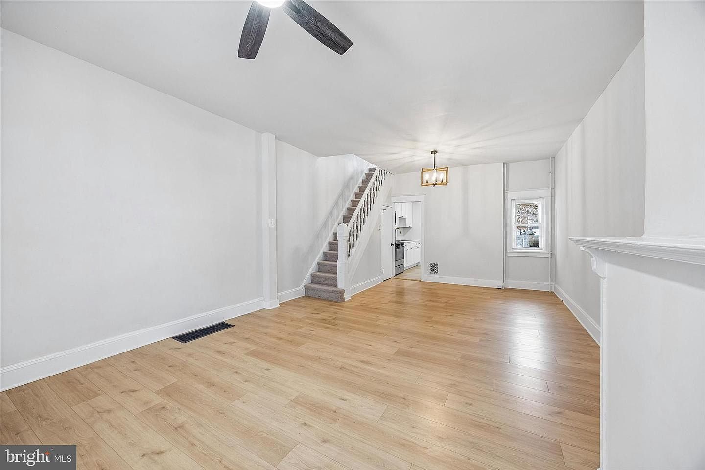 2132 S Simpson St Philadelphia, PA 19142 - Thumbnail 4