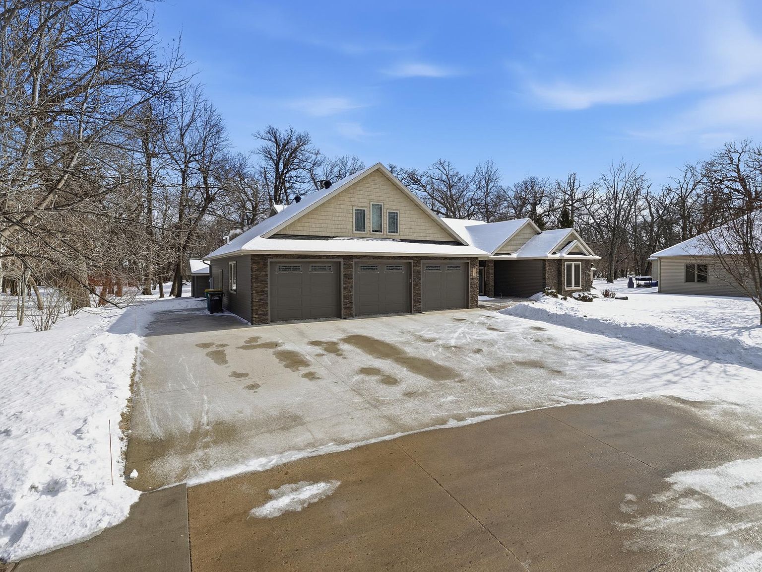 118 W Beaton Dr West Fargo, ND 58078 - Thumbnail 4