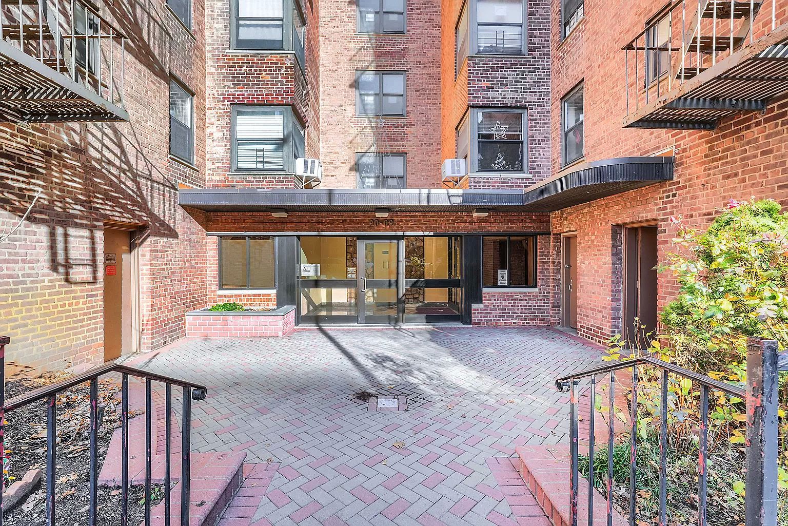 90-09 Northern Blvd APT 303 East Elmhurst, NY 11369 - Thumbnail 4