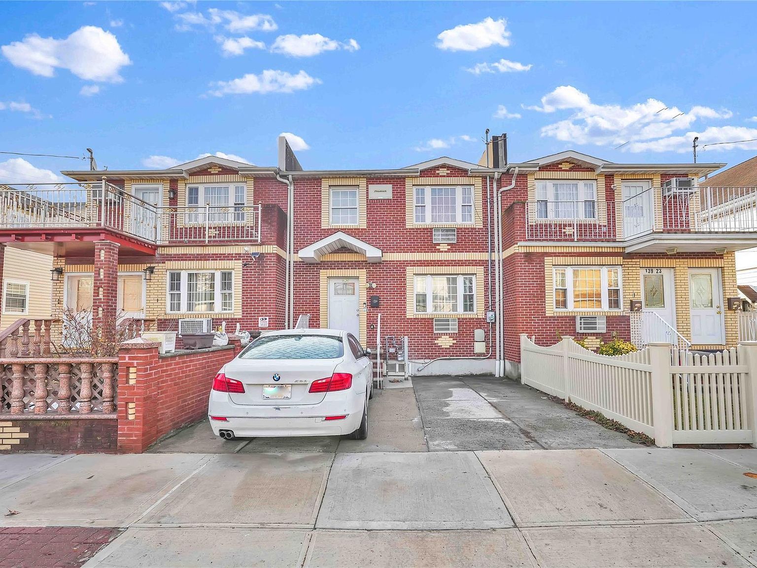 13921 246th St Jamaica, NY 11422 - Thumbnail 4