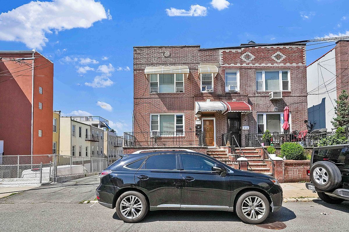 2120 23rd Dr Astoria, NY 11105 - Thumbnail 4