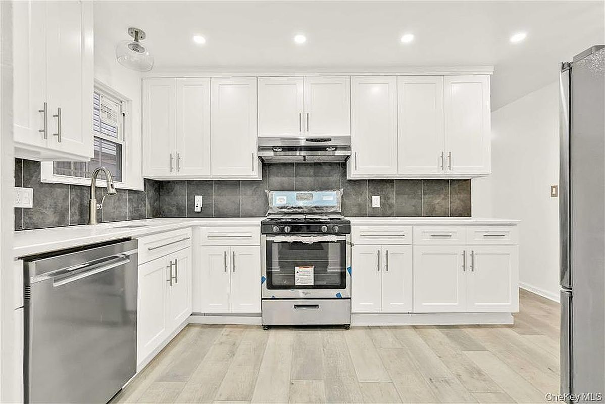 11530 Inwood St Jamaica, NY 11436 - Thumbnail 4