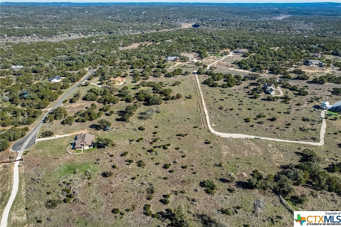 201 Lost Falls Cv Wimberley, TX 78676 - Thumbnail 4