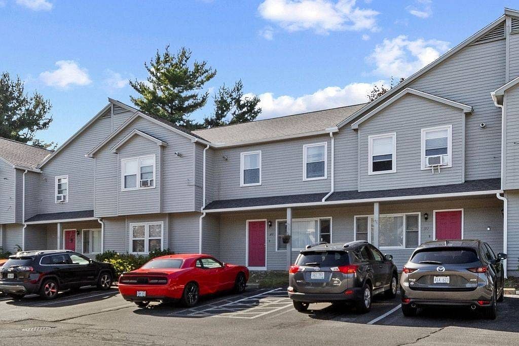 10 East St APT 316 Cranston, RI 02920 - Thumbnail 4