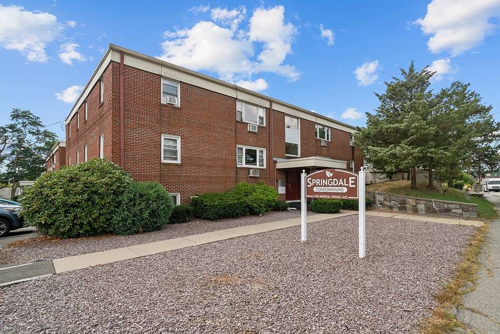 2160 Mineral Spring Ave UNIT 11 North Providence, RI 02911 - Thumbnail 4