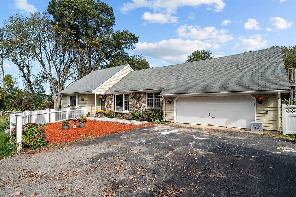 103 Old River Rd Lincoln, RI 02865 - Thumbnail 4