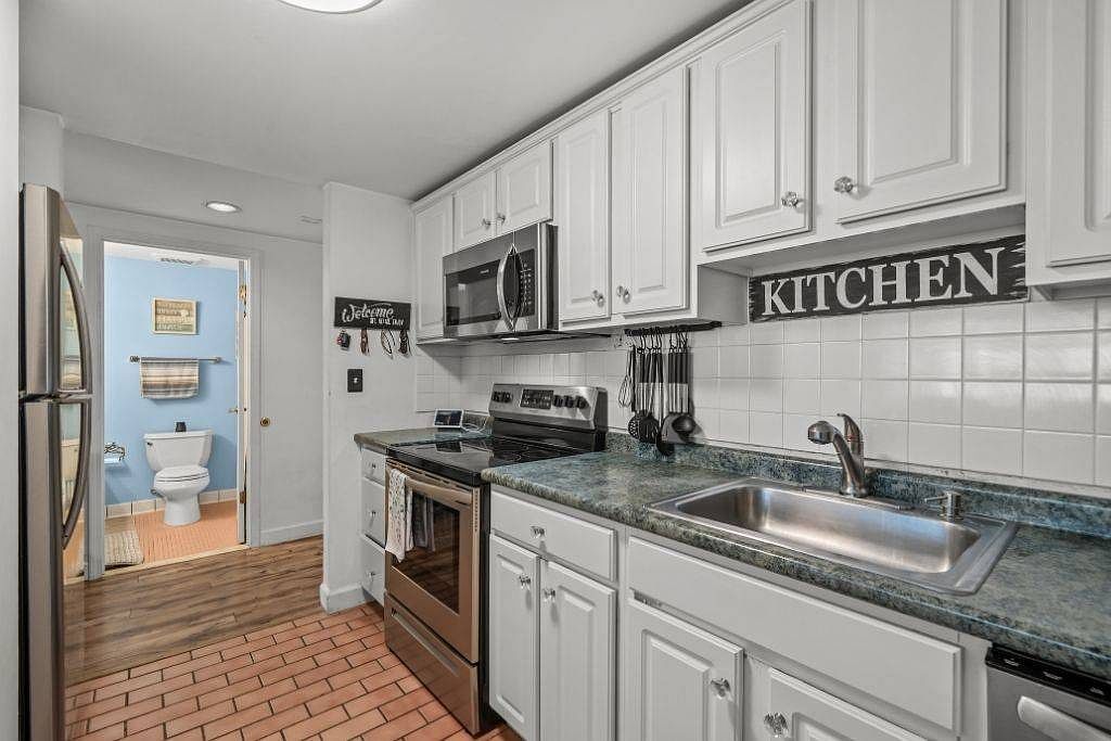 96 Old Colony Ave APT 364 East Taunton, MA 02718 - Thumbnail 4