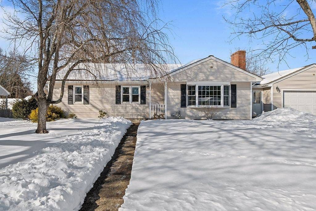 16 Owen Dr Cumberland, RI 02864 - Thumbnail 4