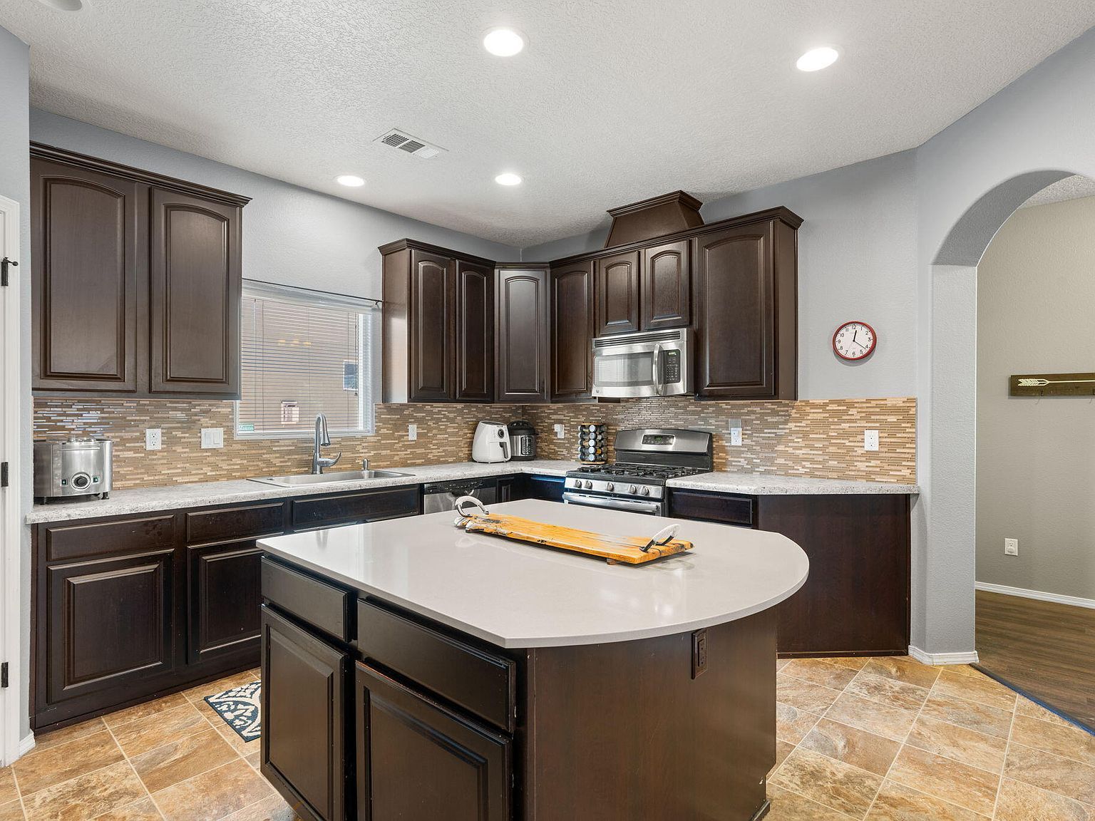 5612 Arbus Dr SE Albuquerque, NM 87106 - Thumbnail 4