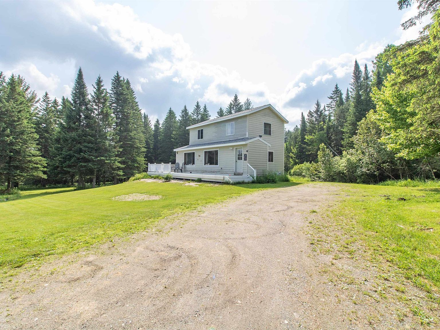 895 Head Of The Pond Rd Island Pond, VT 05846 - Thumbnail 4