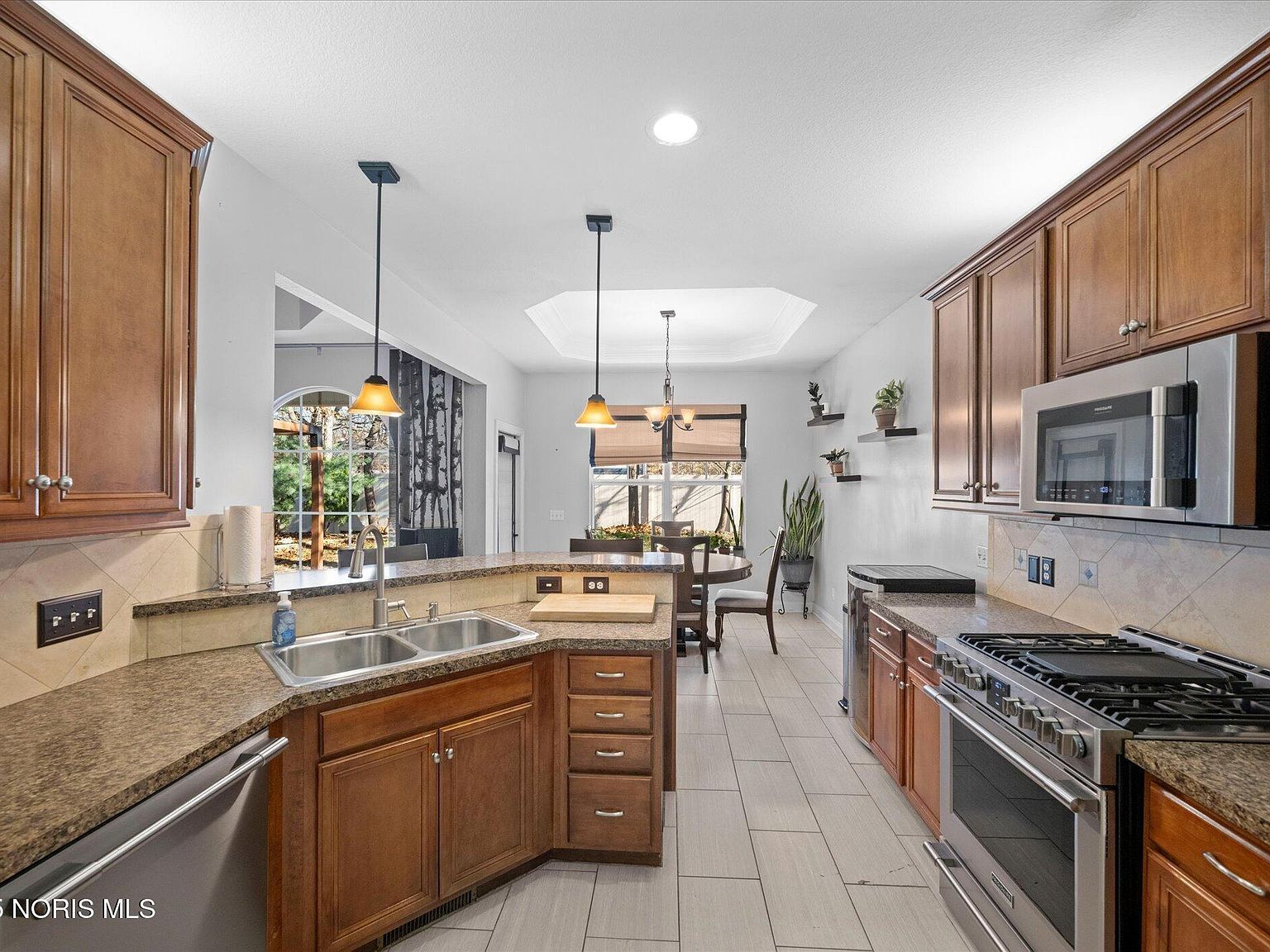 1714 Deer Trail Dr Toledo, OH 43615 - Thumbnail 4