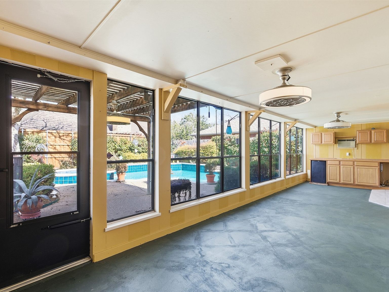 1905 Wimbledon Dr Arlington, TX 76017 - Thumbnail 4