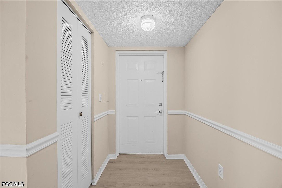 1590 S 42nd Cir APT 209 Vero Beach, FL 32967 - Thumbnail 4