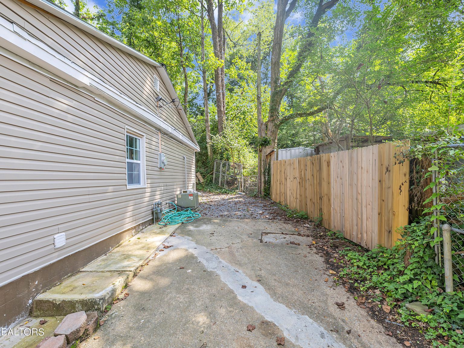 207 Manhattan Ave Oak Ridge, TN 37830 - Thumbnail 4