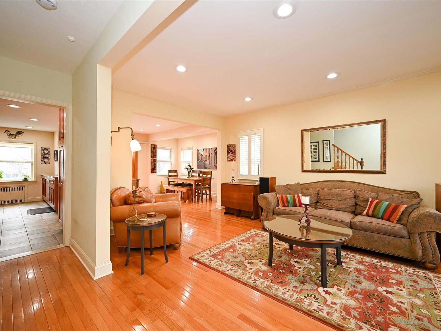 7037 175th St Flushing, NY 11365 - Thumbnail 4