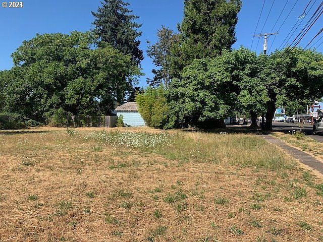 1483 Main St Springfield, OR 97477 - Thumbnail 4