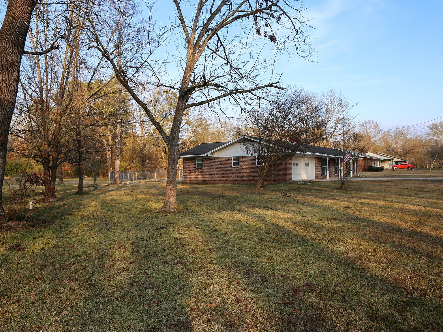 67 Lone Oak Cir West Point, MS 39773 - Thumbnail 4