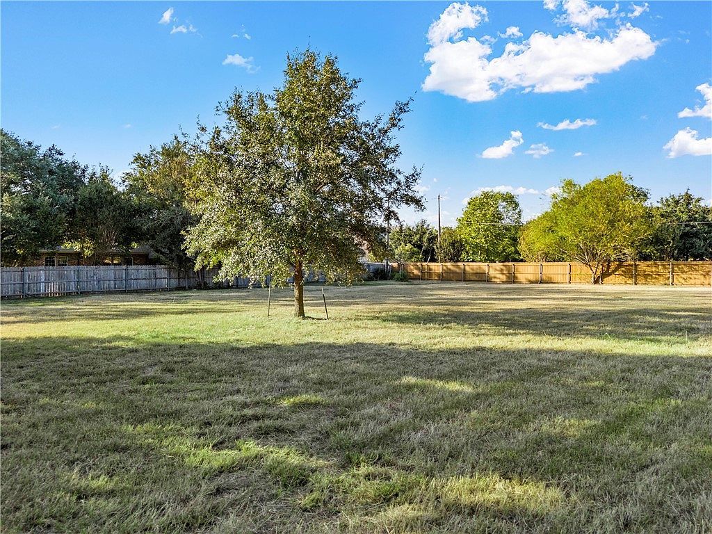 Greentree Dr Crawford, TX 76638 - Thumbnail 4