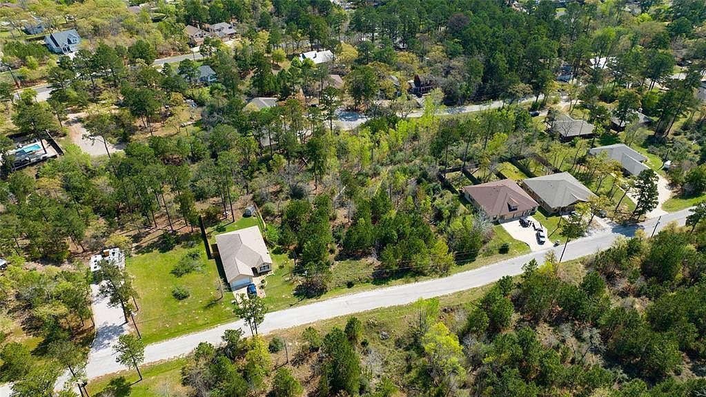 1332 & 1333 N Kaupo Dr Bastrop, TX 78602 - Thumbnail 4