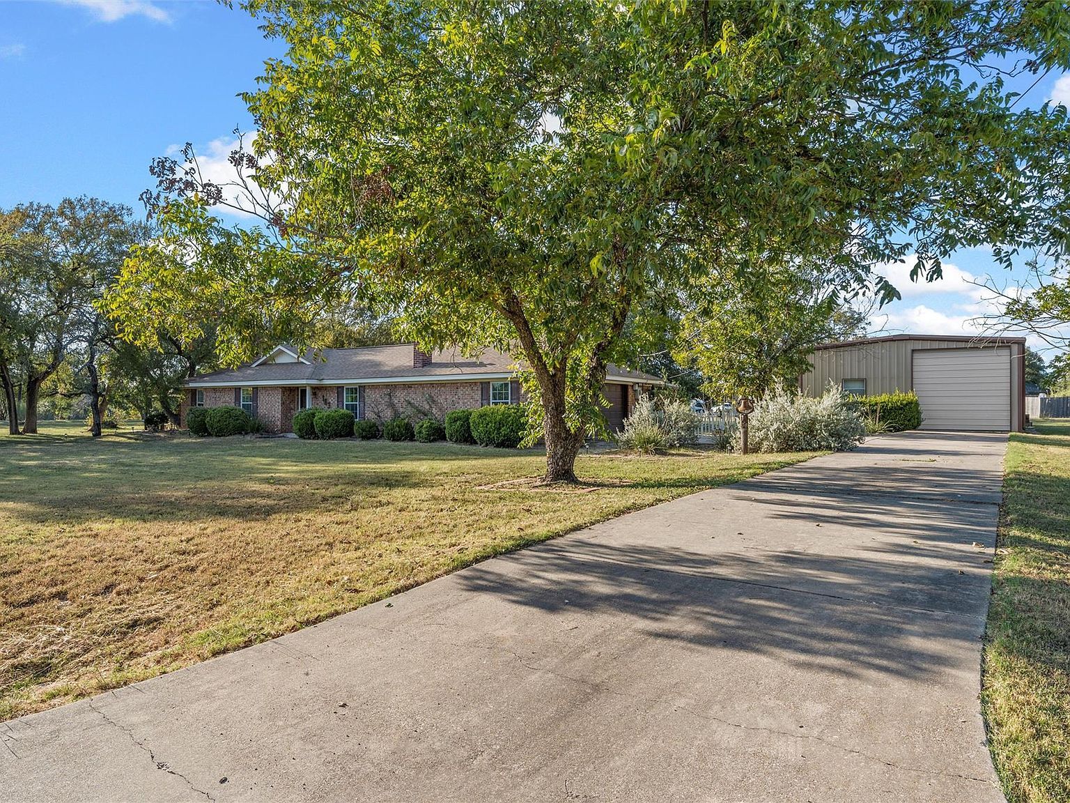 103 Spring Lake Dr Waco, TX 76705 - Thumbnail 4