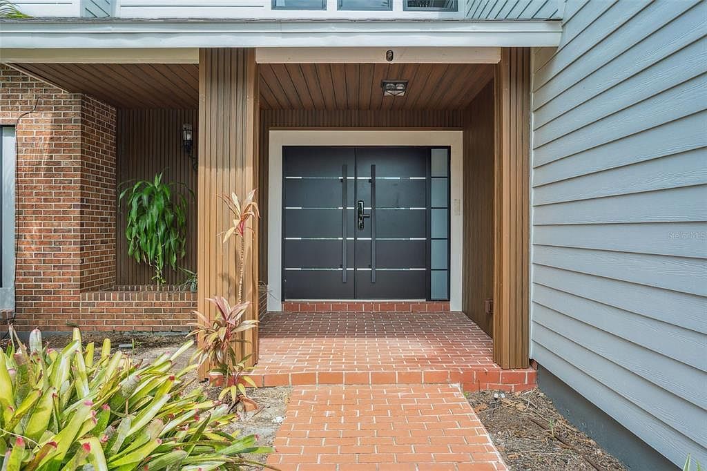 769 Kingston Ct Apollo Beach, FL 33572 - Thumbnail 4