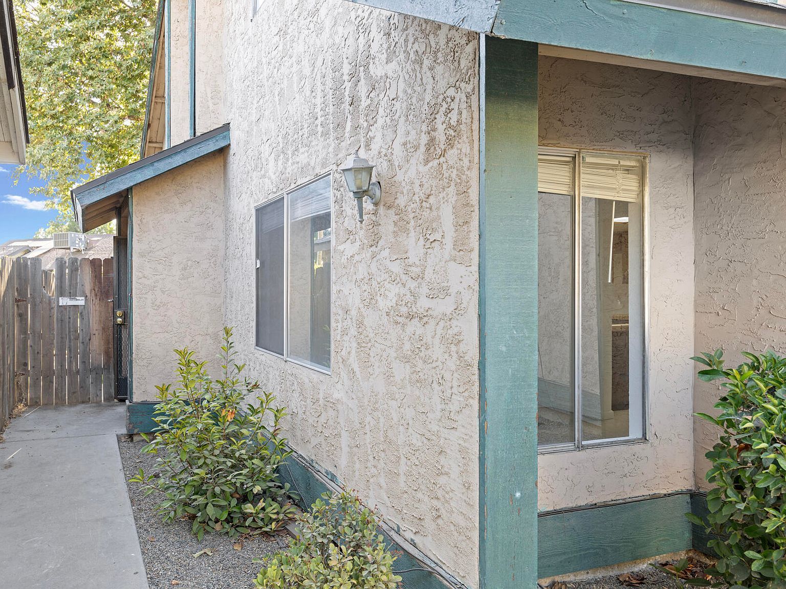 2241 N Edison St Visalia, CA 93292 - Thumbnail 4