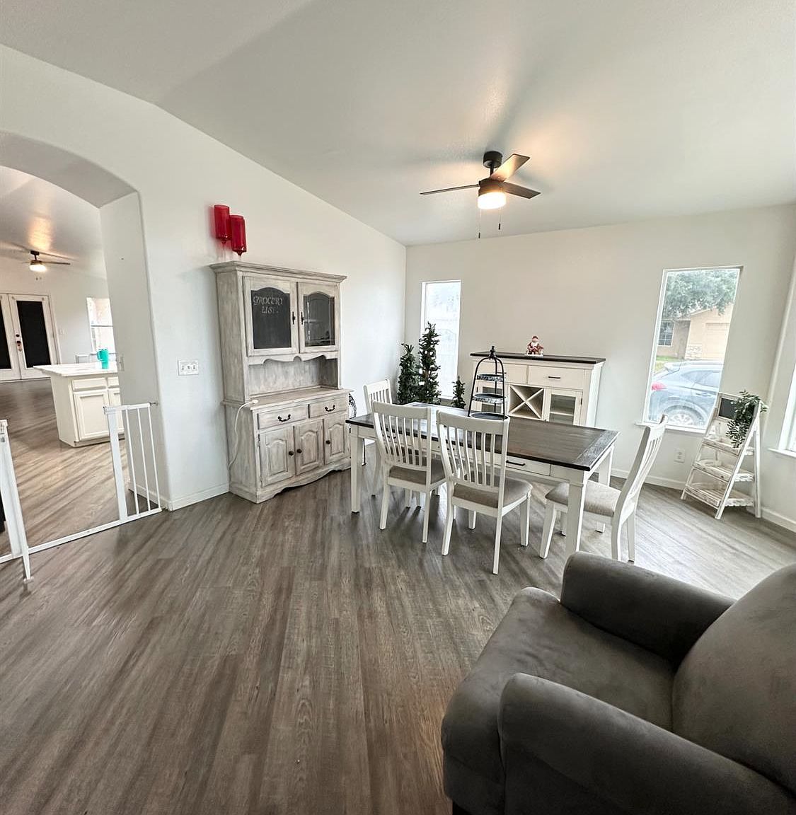 5574 W Pine Ave Fresno, CA 93722 - Thumbnail 4