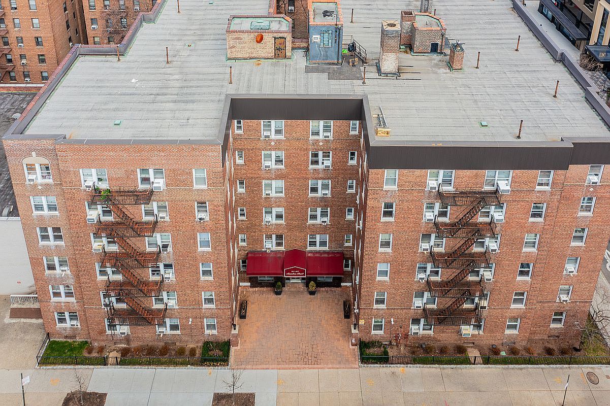 64-85 Saunders St APT A9 Rego Park, NY 11374 - Thumbnail 4