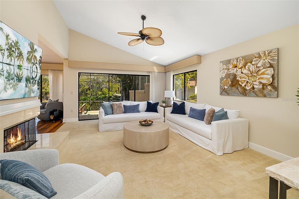 2326 Harbour Oaks Dr Longboat Key, FL 34228 - Thumbnail 4