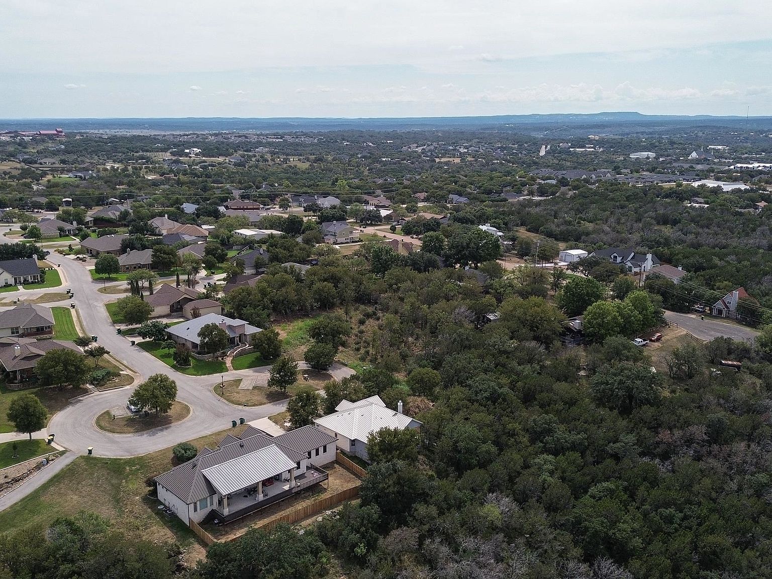 1108 Monterrey Oak Cir Marble Falls, TX 78654 - Thumbnail 4