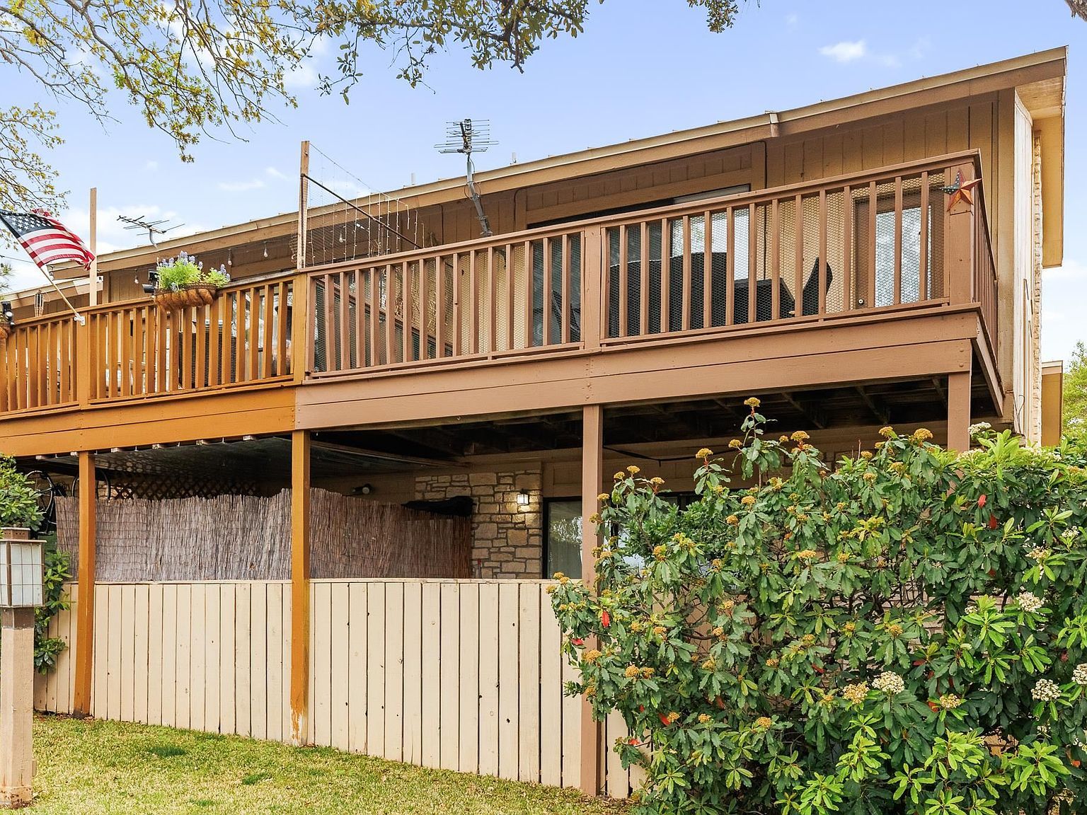 704F Horseshoe Bay Blvd Horseshoe Bay, TX 78657 - Thumbnail 4