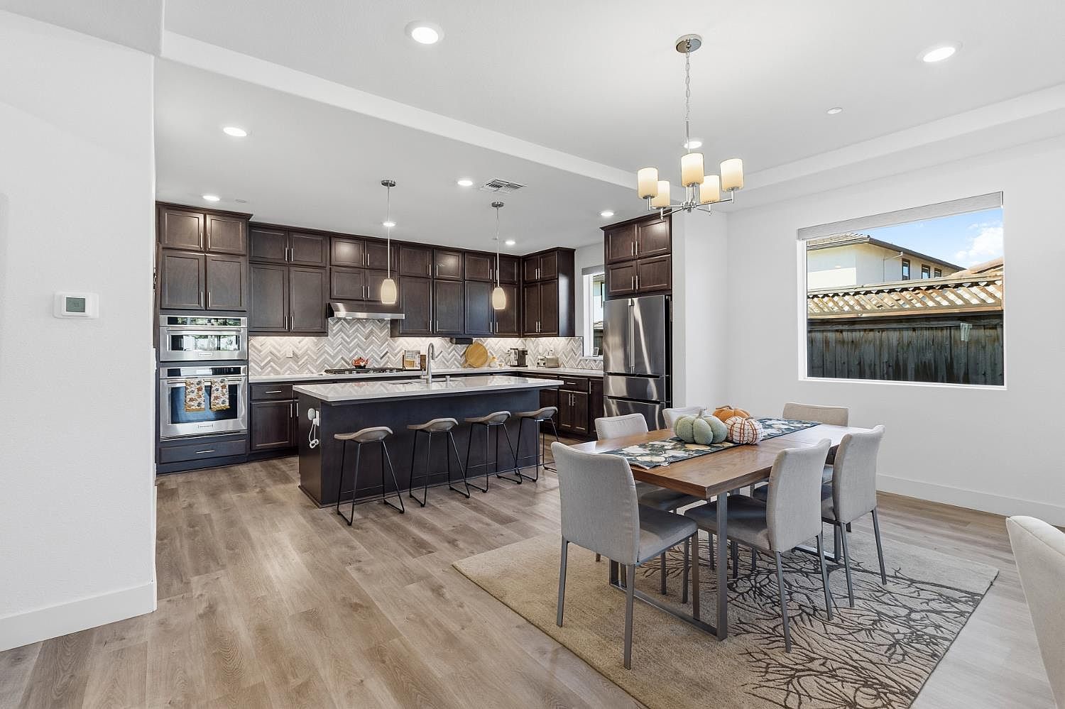 242 McKays Point Pl West Sacramento, CA 95605 - Thumbnail 4