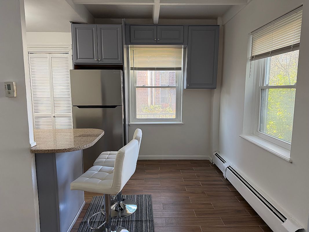 147-53 Grand Central Pkwy #1 Jamaica, NY 11435 - Thumbnail 4