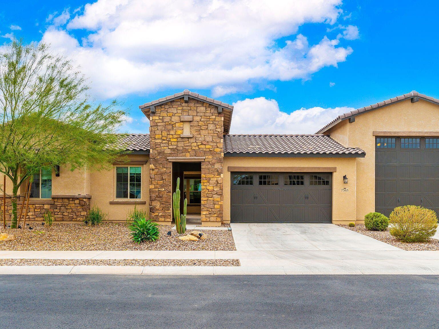 7563 W Electra Ln Peoria, AZ 85383 - Thumbnail 4