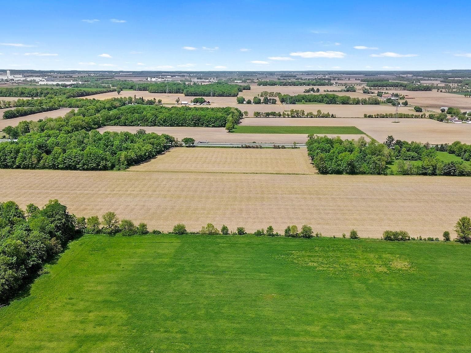 56659 Tulip Rd New Carlisle, IN 46552 - Thumbnail 4