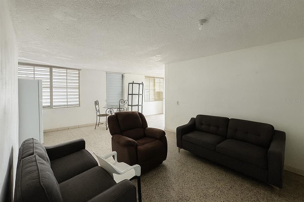 G4 7th St Carolina, PR 00983 - Thumbnail 4