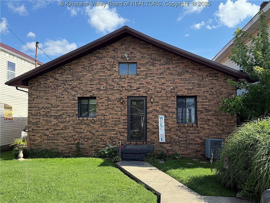 1024 W Virginia Ave Dunbar, WV 25064 | Single Family