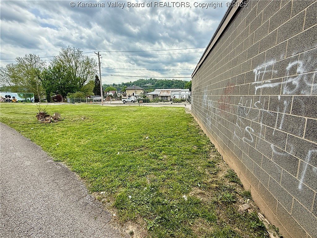 610 Central Ave Charleston, WV 25302 - Thumbnail 4