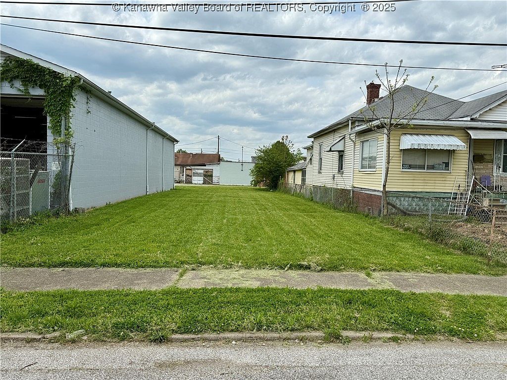 405 11th St Dunbar, WV 25064 - Thumbnail 4