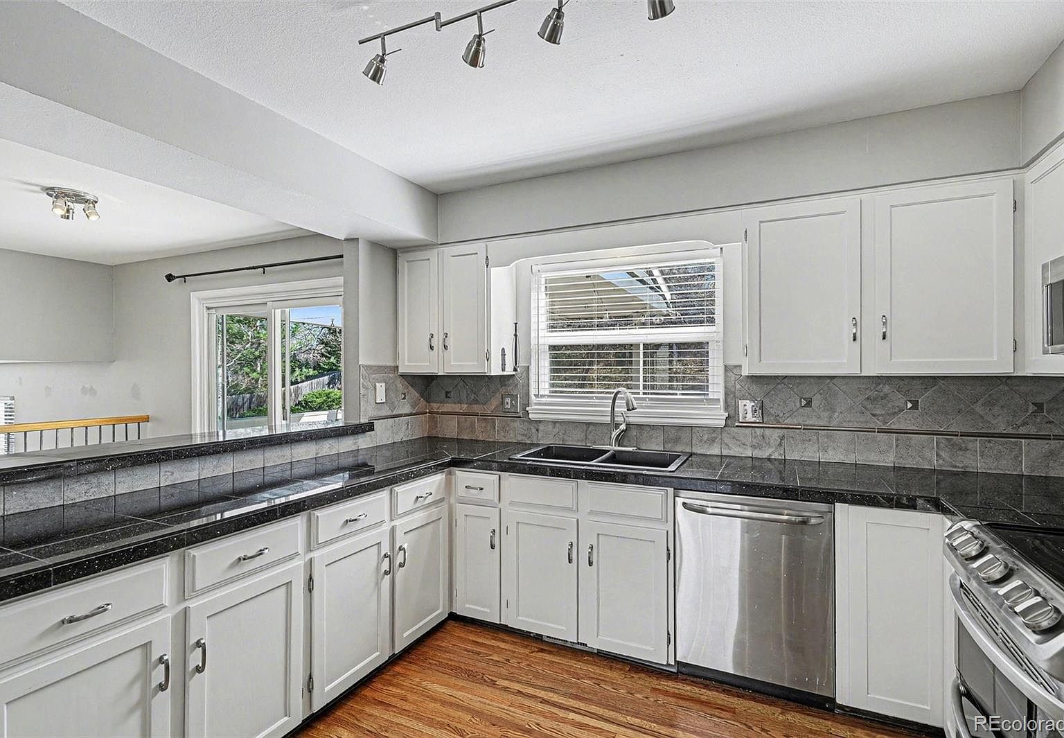 5494 E Hinsdale Cir Centennial, CO 80122 - Thumbnail 4