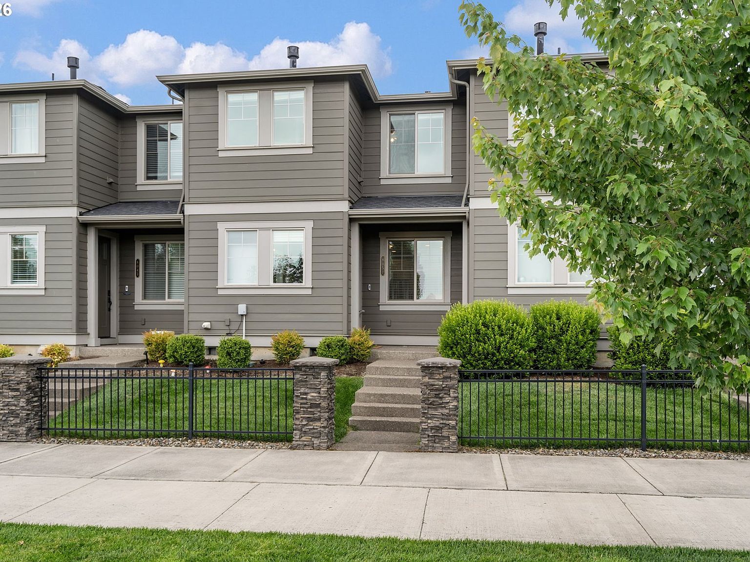 8051 SE Vermont St Hillsboro, OR 97123 - Thumbnail 4