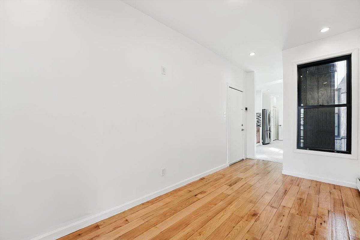 138 Leonard St APT 2R Jersey City, NJ 07307 - Thumbnail 4