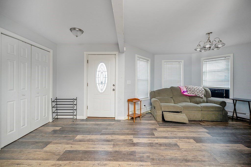 41 Edison St New Bedford, MA 02745 - Thumbnail 4