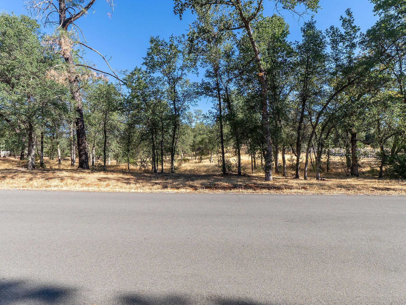 Natalie Way Redding, CA 96003 - Thumbnail 4